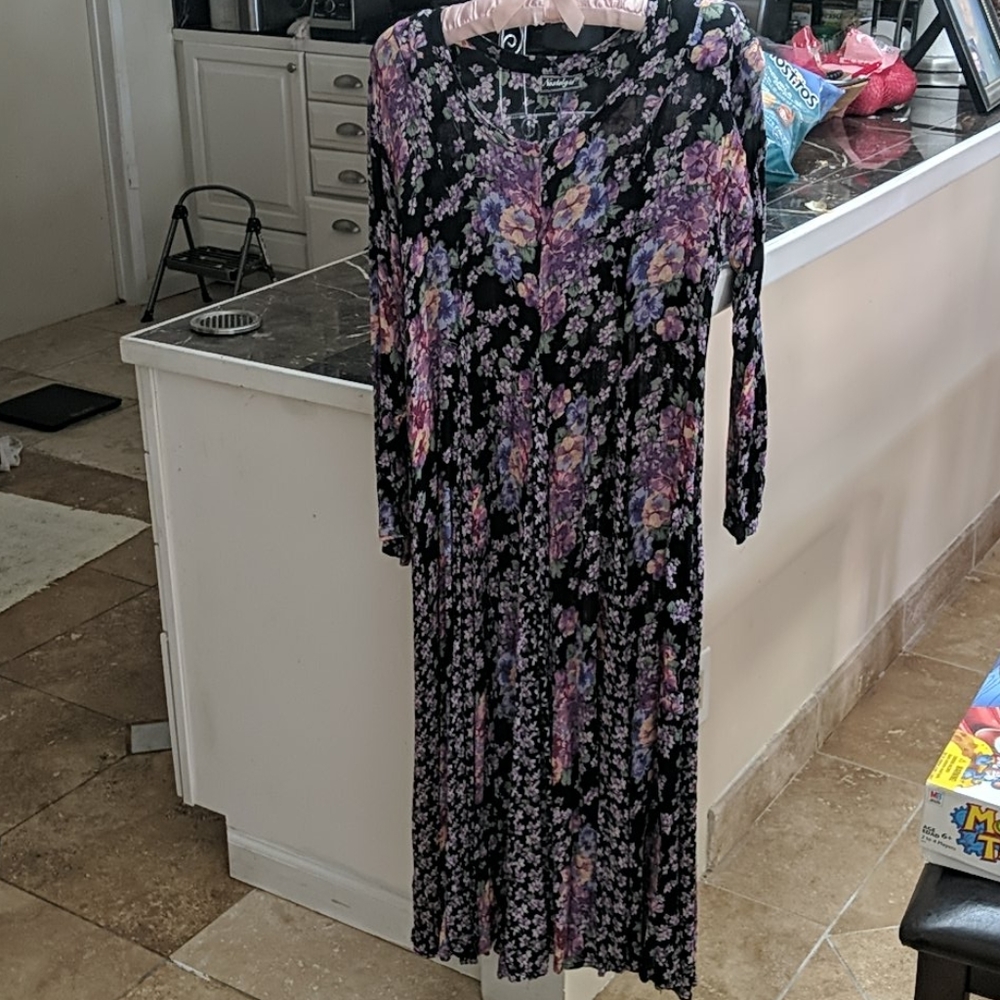 Vintage Nostalgia Black Flowered Maxi Dress L